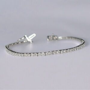 Diamond Tennis Bracelet 2-1/2 CT 10K White Gold 7.25”
